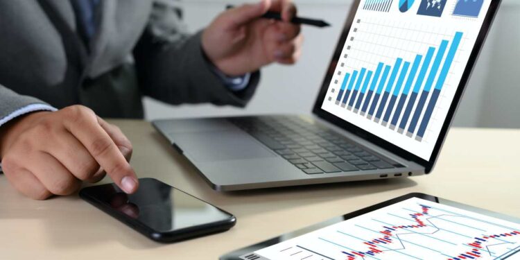 5G Revolution for Mobile Experiences 3 Business and Industrial Application